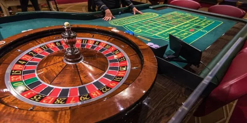 Tại sao trò chơi Roulette lại được nhiều người chơi yêu thích? 2 Những luật chơi cơ bản trong trò chơi Roulette